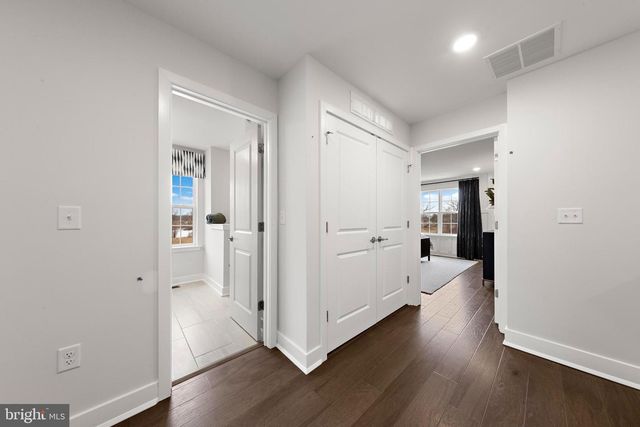 106 FRED CLARK, Pennington, NJ 08534