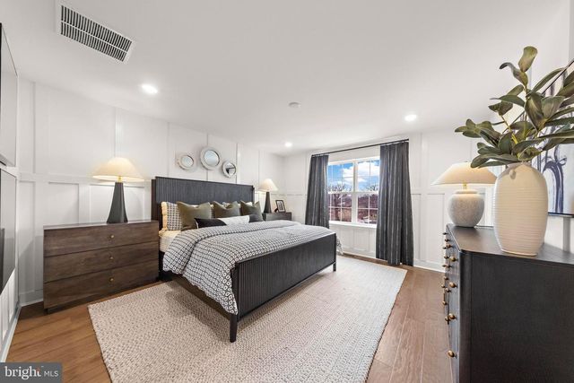 106 FRED CLARK, Pennington, NJ 08534