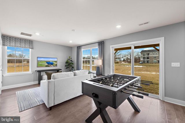 106 FRED CLARK, Pennington, NJ 08534