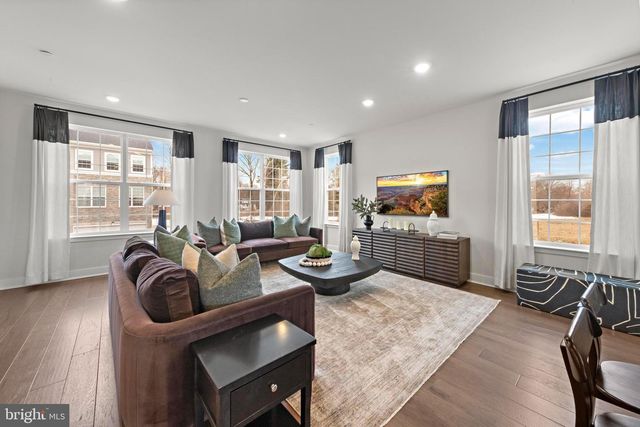 106 FRED CLARK, Pennington, NJ 08534