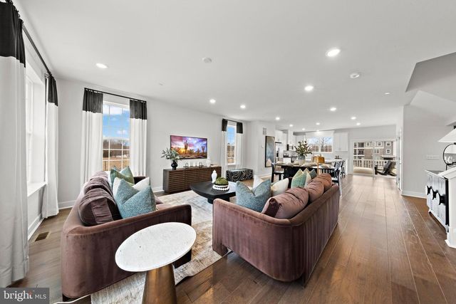 106 FRED CLARK, Pennington, NJ 08534