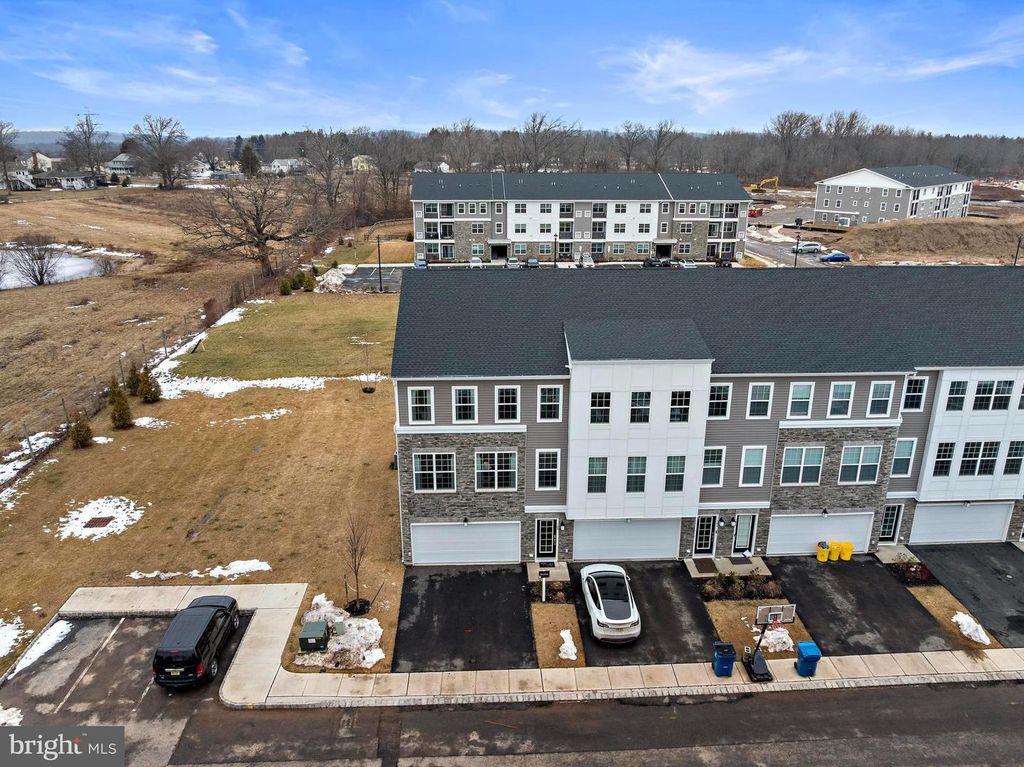 106 FRED CLARK, Pennington, NJ 08534