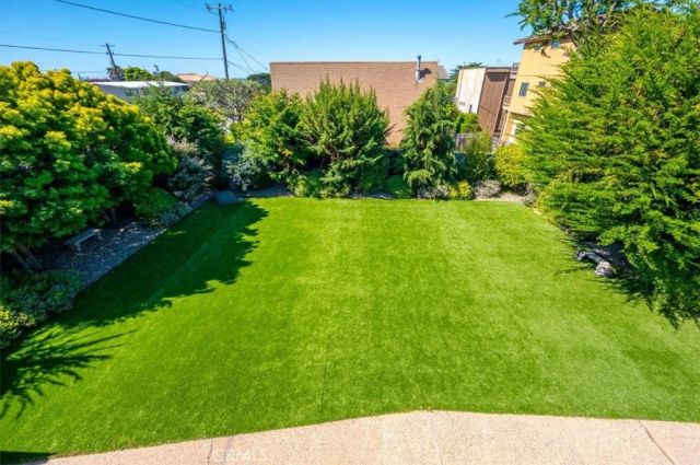 365 Bristol Street, Cambria, CA 93428