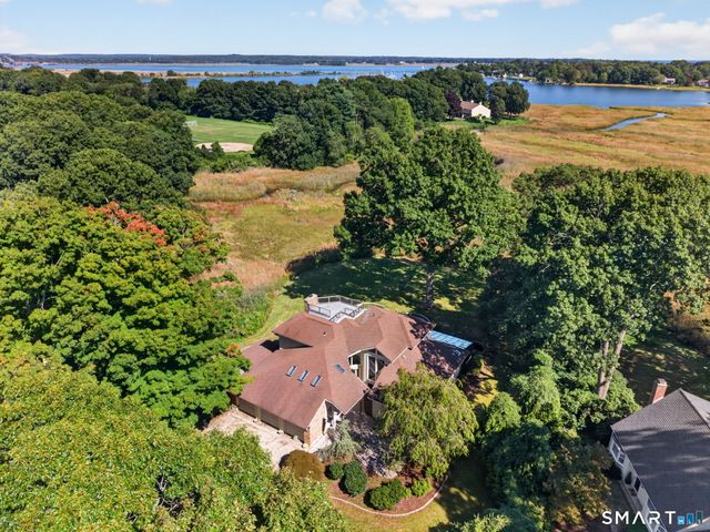5 Sand Creek Drive, Old Saybrook, CT 06475