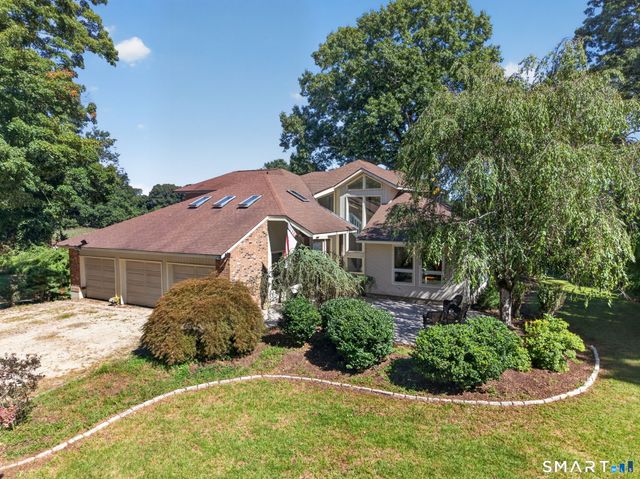 5 Sand Creek Drive, Old Saybrook, CT 06475