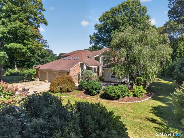 5 Sand Creek Drive, Old Saybrook, CT 06475