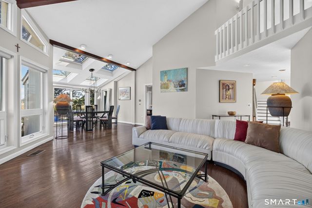 5 Sand Creek Drive, Old Saybrook, CT 06475