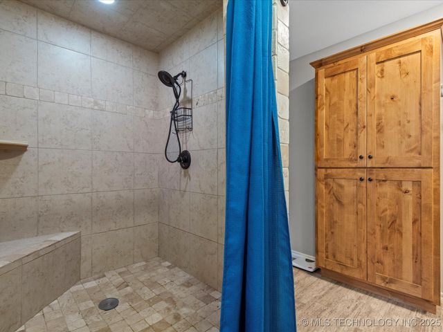 6220 Sawgrass Drive, Bartlesville, OK 74006