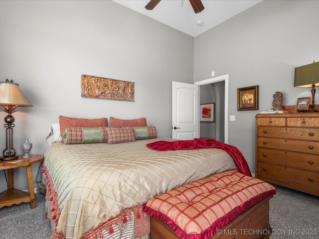 6220 Sawgrass Drive, Bartlesville, OK 74006