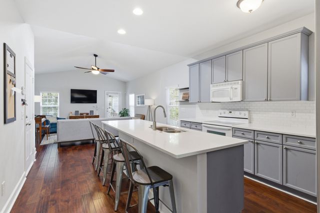 7864 Heaton Way, Nashville, TN 37211