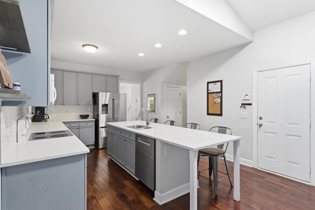 7864 Heaton Way, Nashville, TN 37211
