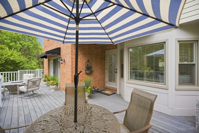 5800 Windsong Court, Madeira, OH 45243
