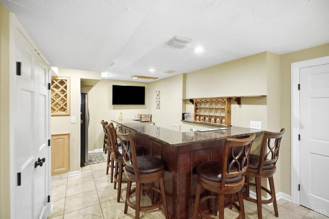 5800 Windsong Court, Madeira, OH 45243