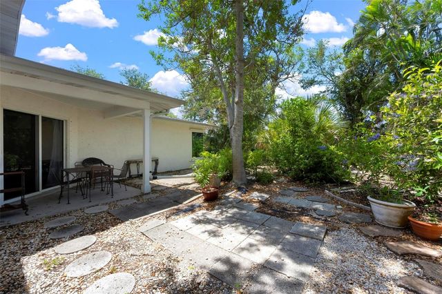 417 BAYCREST DRIVE, Venice, FL 34285