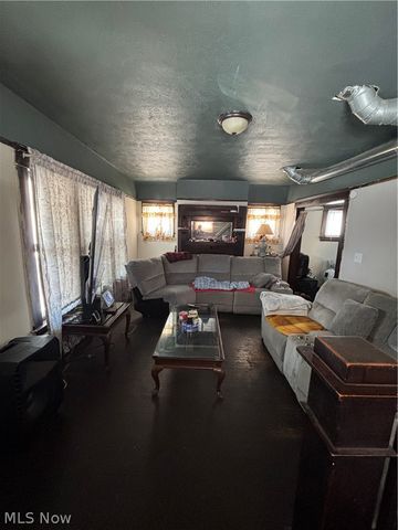 12409 Union Avenue, Cleveland, OH 44105