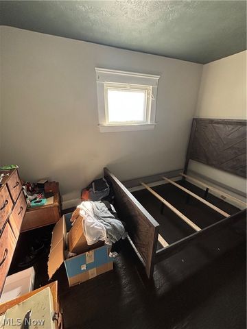 12409 Union Avenue, Cleveland, OH 44105