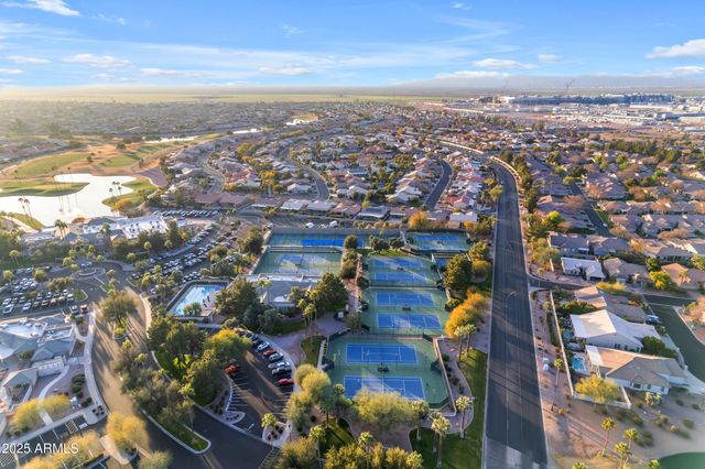 24126 S Sunbrook Drive, Sun Lakes, AZ 85248