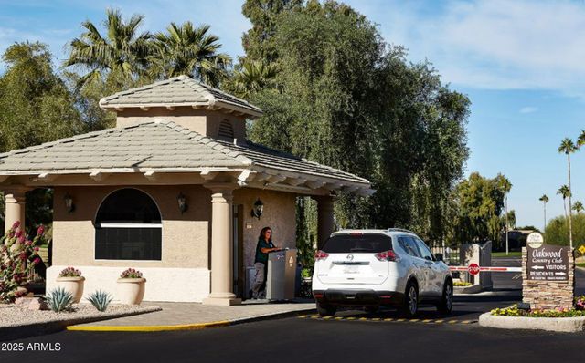 24126 S Sunbrook Drive, Sun Lakes, AZ 85248