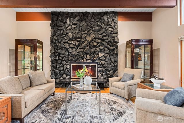 16 Cascade Key, Bellevue, WA 98006