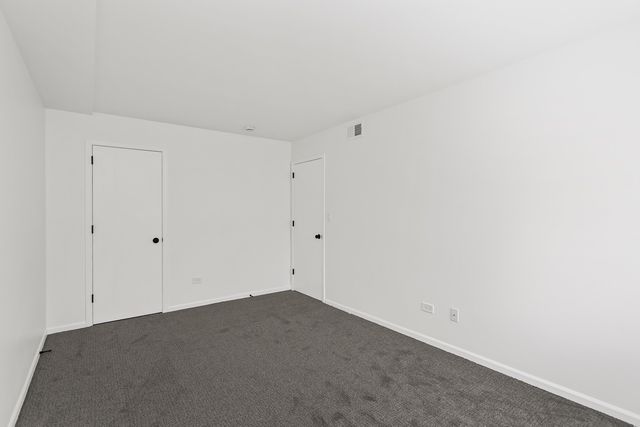 4252 Central Road 102, Glenview, IL 60025