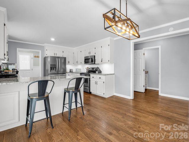 102 Knoll Court, Belmont, NC 28012