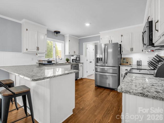 102 Knoll Court, Belmont, NC 28012