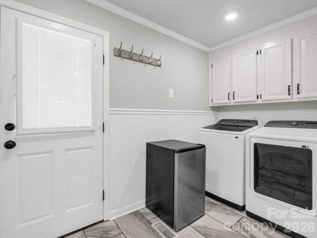 102 Knoll Court, Belmont, NC 28012