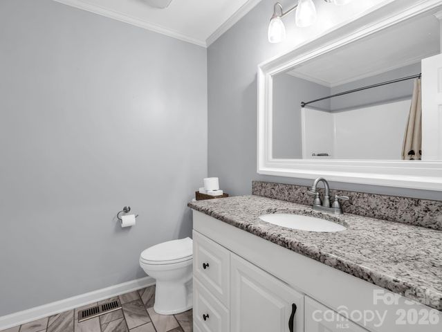 102 Knoll Court, Belmont, NC 28012