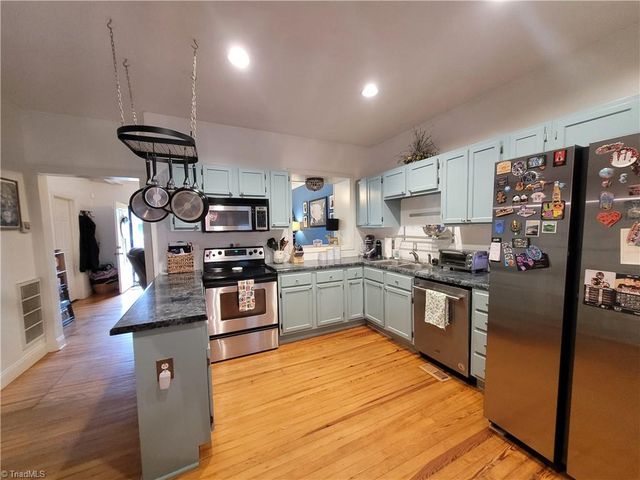319 Hay Street, Mount Airy, NC 27030