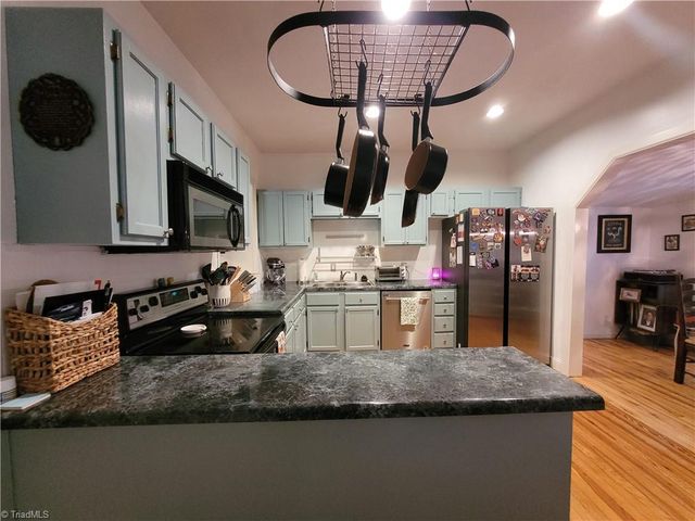 319 Hay Street, Mount Airy, NC 27030