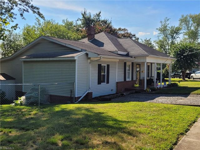 319 Hay Street, Mount Airy, NC 27030
