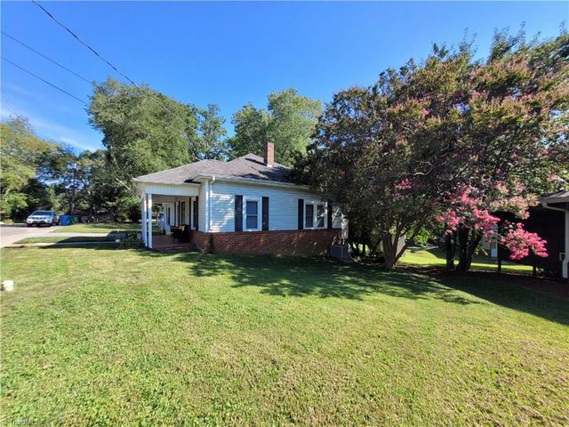 319 Hay Street, Mount Airy, NC 27030