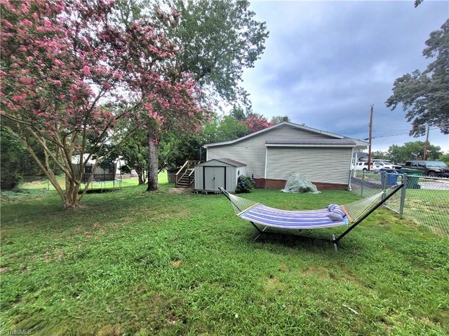 319 Hay Street, Mount Airy, NC 27030