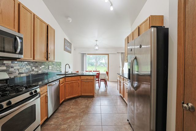 39764 Waterloo Drive, Beach Park, IL 60083
