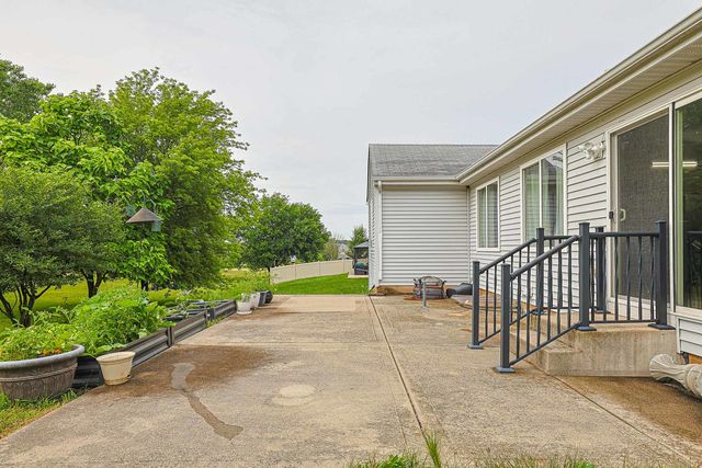 39764 Waterloo Drive, Beach Park, IL 60083