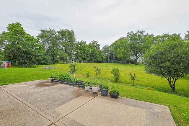 39764 Waterloo Drive, Beach Park, IL 60083