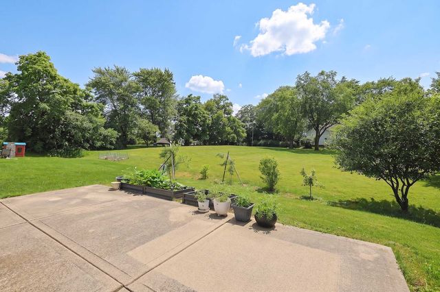 39764 Waterloo Drive, Beach Park, IL 60083