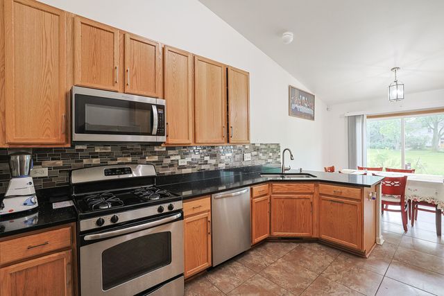 39764 Waterloo Drive, Beach Park, IL 60083