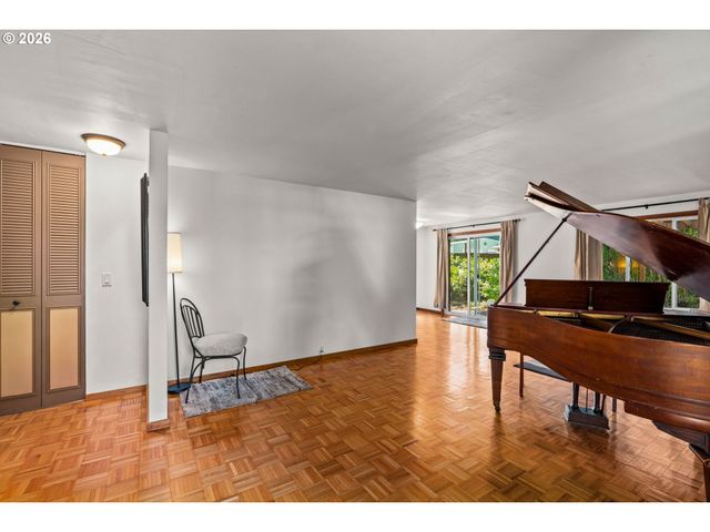 1940 TARPON St, Eugene, OR 97401