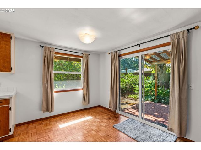 1940 TARPON St, Eugene, OR 97401