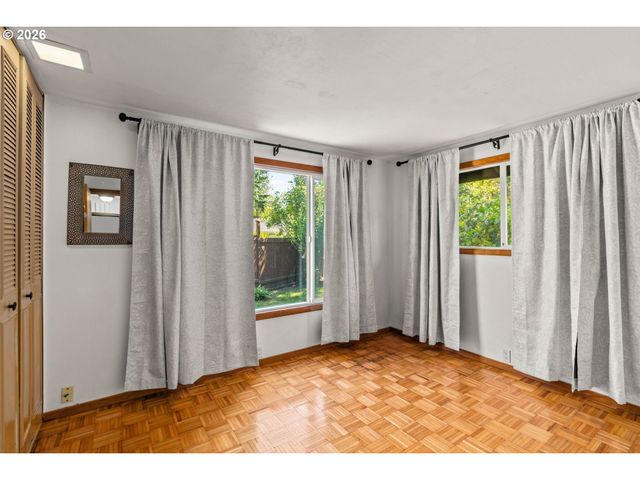 1940 TARPON St, Eugene, OR 97401