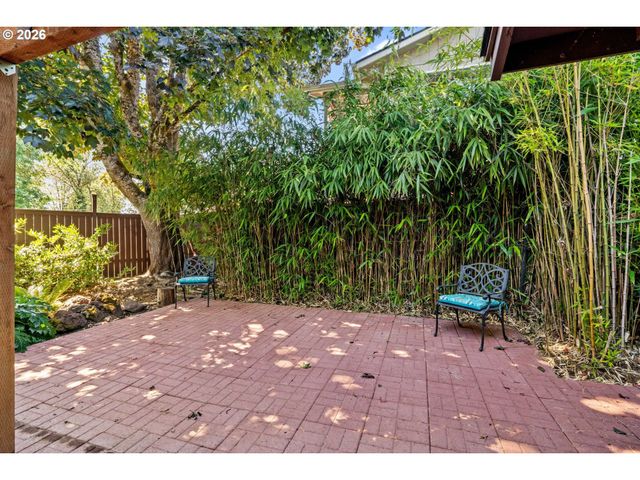 1940 TARPON St, Eugene, OR 97401