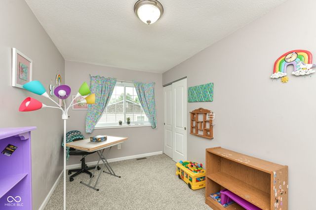 3983 Pineview Lane, Greenwood, IN 46142