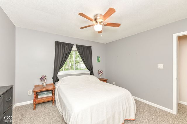 3983 Pineview Lane, Greenwood, IN 46142