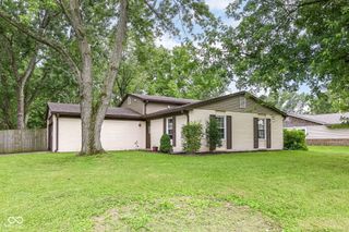 3983 Pineview Lane, Greenwood, IN 46142