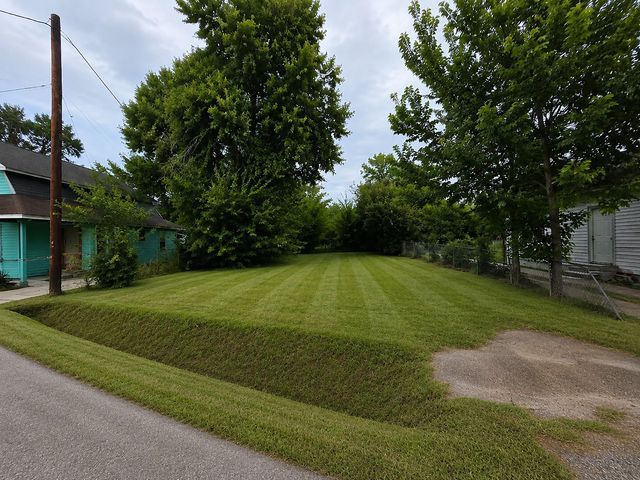 739 E 39th Street, Houston, TX 77022