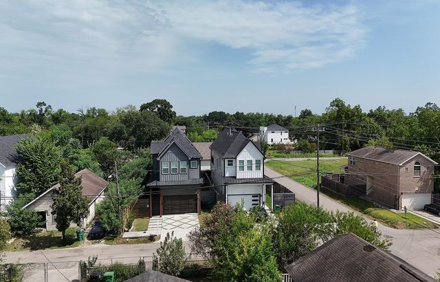 739 E 39th Street, Houston, TX 77022