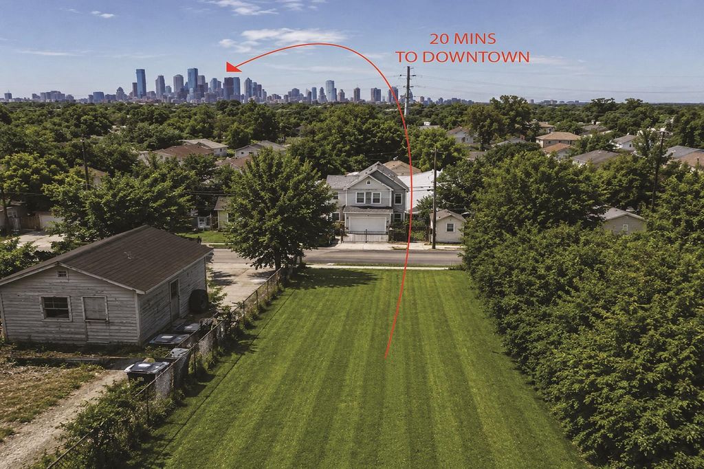 739 E 39th Street, Houston, TX 77022