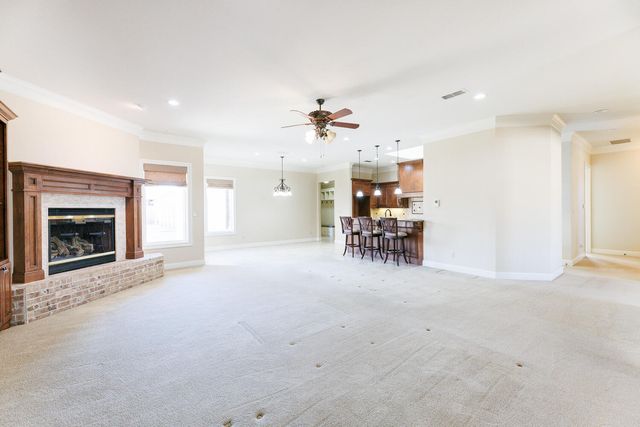 7707 La Salle Avenue, Lubbock, TX 79424