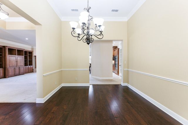 7707 La Salle Avenue, Lubbock, TX 79424